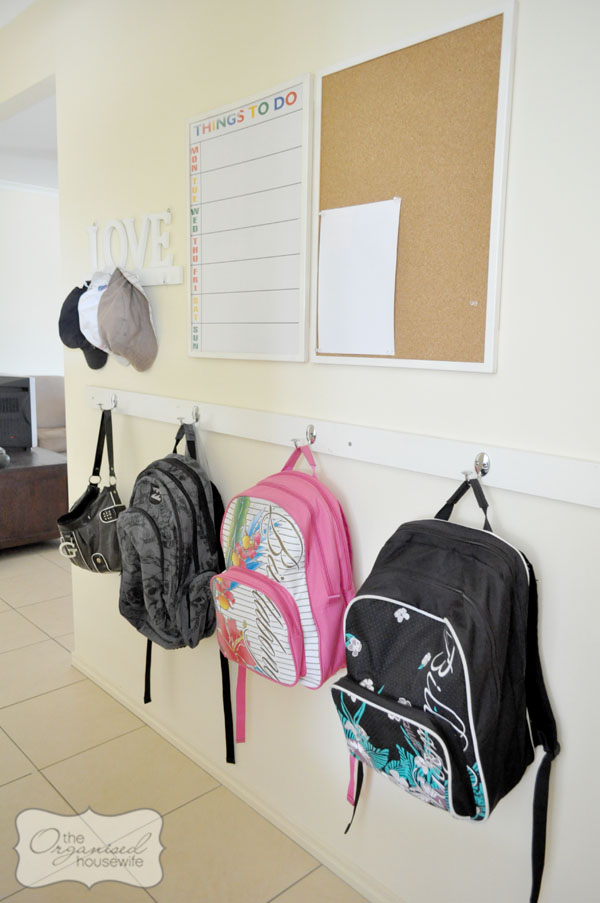Inspiring} More great school bag nooks : The Organised Housewife 