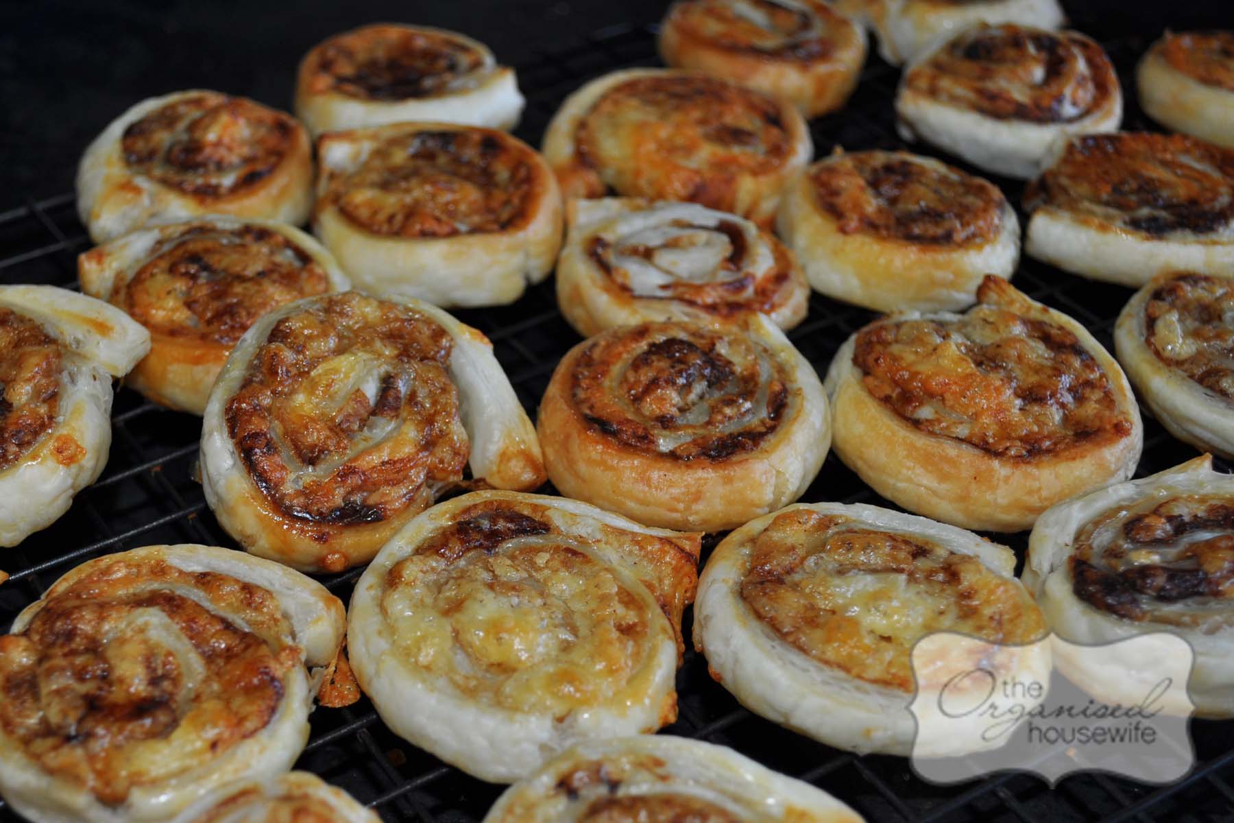 super-easy-lunch-box-snacks-vegemite-and-cheese-scrolls-the-organised