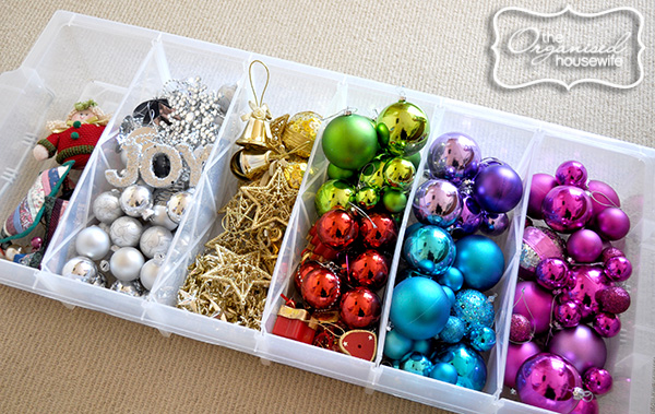 or sort & store ornaments by colour in bags.