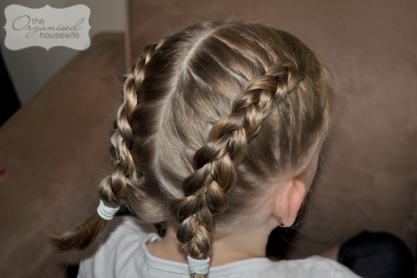 girls school hair style