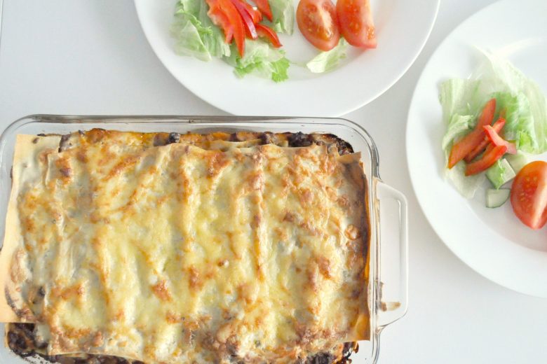 Easy Beef Lasagne - The Organised Housewife