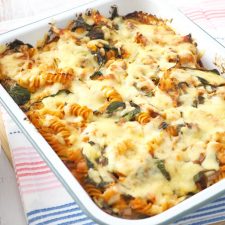 Chicken and Spinach Pasta Bake - The Organised Housewife