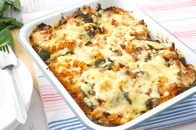 Chicken and spinach pasta bake recipe