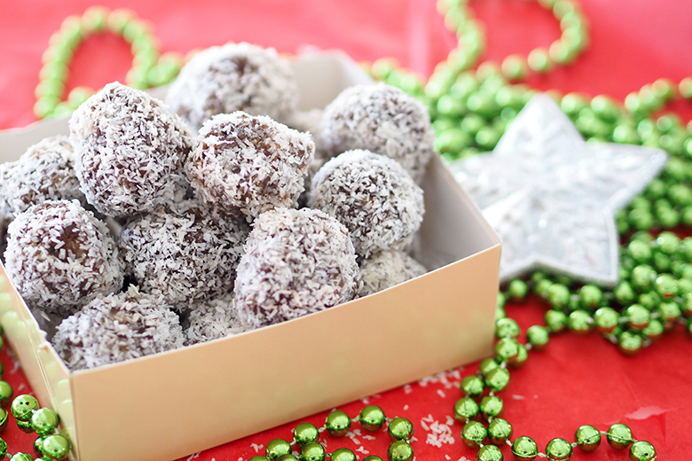 My Nan's Christmas Rum Balls Recipe The Organised Housewife