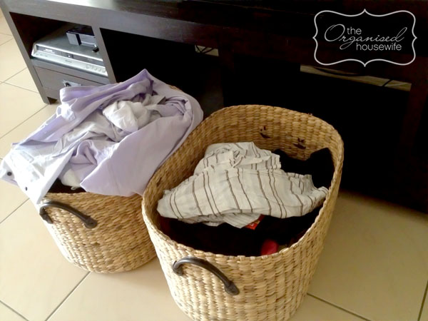 ironing basket with lid