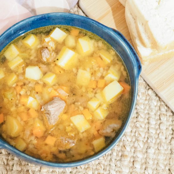 Beef Vegetable and Barley Soup - The Organised Housewife