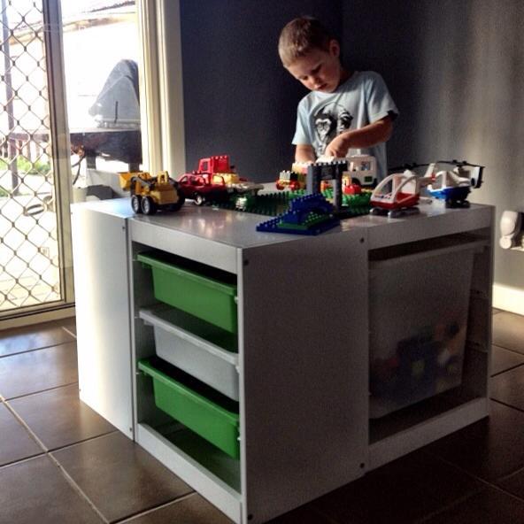 lego sorting table