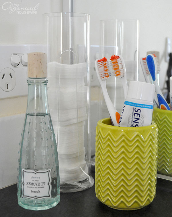 {The Organised Housewife} Chevron Toothbrush holder