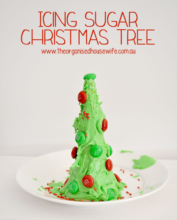 {The Organised Housewife} Icing Sugar Christams Tree