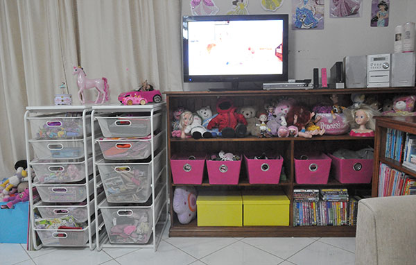 {The-Organised-Housewife}-Toy-Room-Organisation---makeover-31