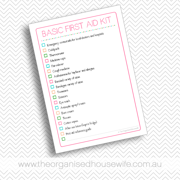 {The Organised Housewife} Basic First Aid Kit