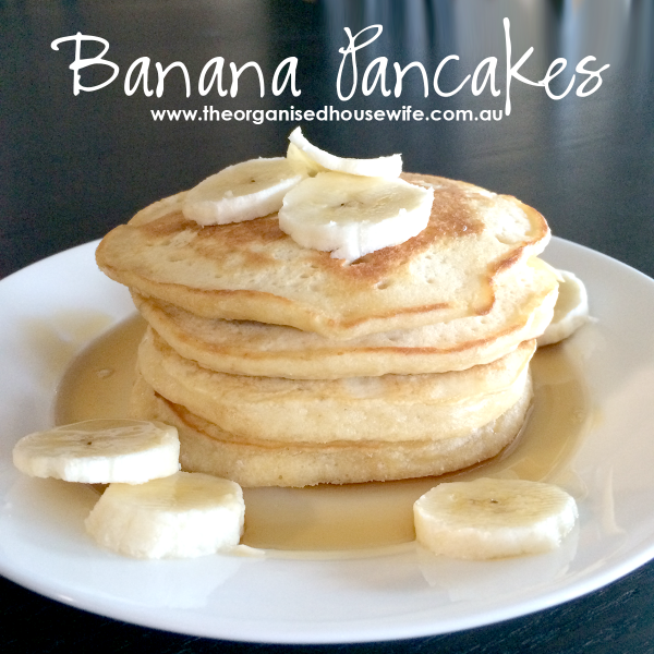 {The Organised Housewife} Banana Pancakes