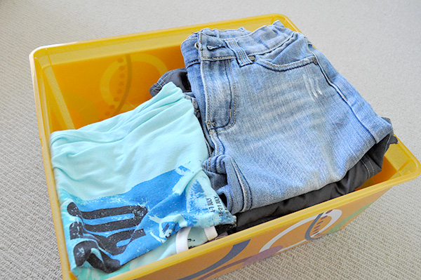 {The-Organised-Housewife}-Boys-Wardrobe-Makeover-Organising-Organise-11