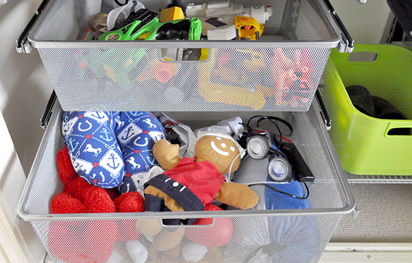 {The-Organised-Housewife}-Boys-Wardrobe-Makeover-Organising-Organise-22