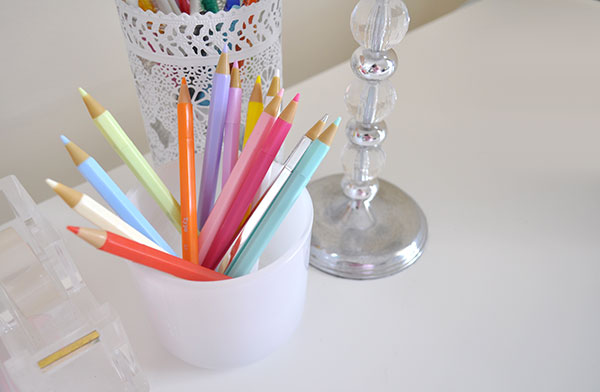 {The-Organised-Housewife}-Ideas-to-Repurpose-a-Candle-Jar-8