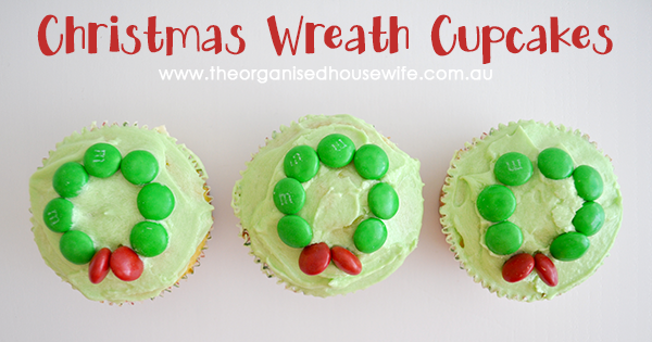 {The Organised Housewife} Christmas Wreath Cupcakes