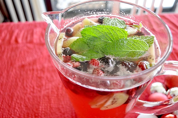 {The Organised Housewife} Christmas Punch Recipe 1