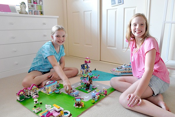 lego friends table