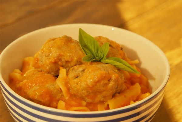 Italian-Meatballs-with-Tomato-Sugo