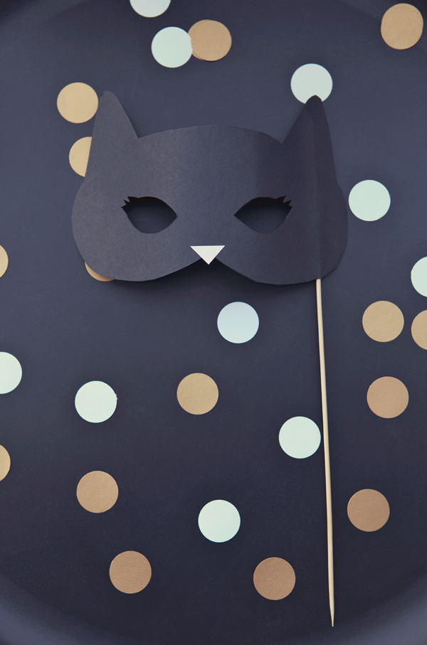 black-cat-party-mask