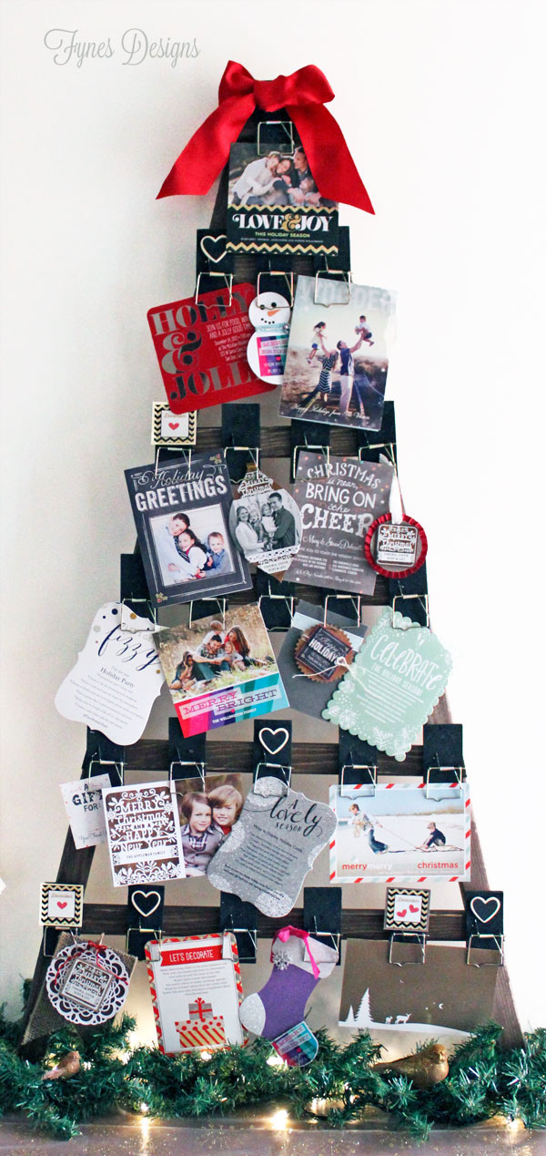 Clever and creative ways to display your Christmas cards. 