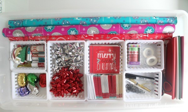 gift-wrapping-station-christmas