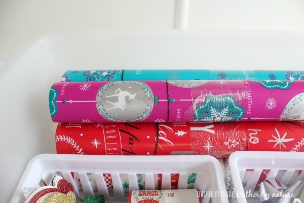 Under the bed Christmas Gift Wrapping Station - The Organised Housewife