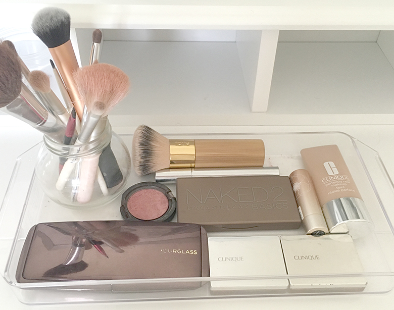 Makeup can easily become cluttered within the drawers, these tips are simple and effective to help organise your makeup.