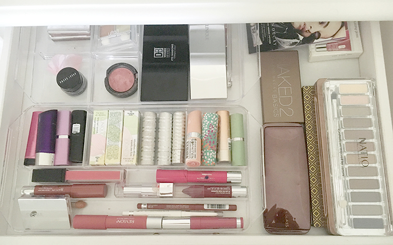 Makeup can easily become cluttered within the drawers, these tips are simple and effective to help organise your makeup.