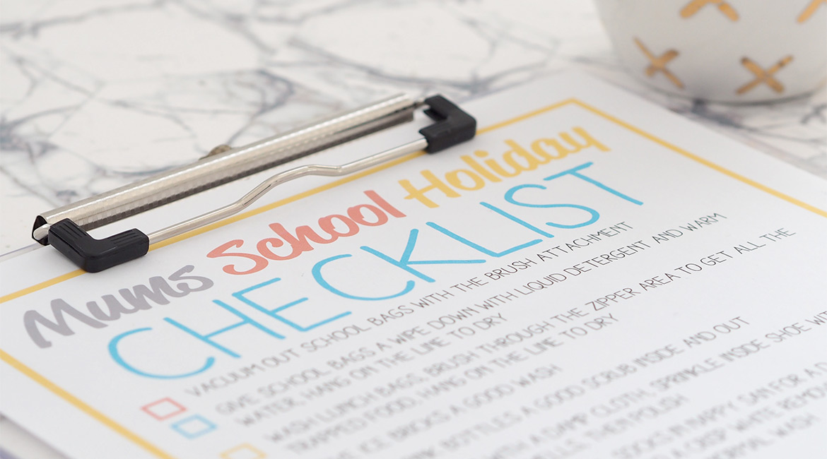 Mums-School-Holiday-Checklist-FEATURE