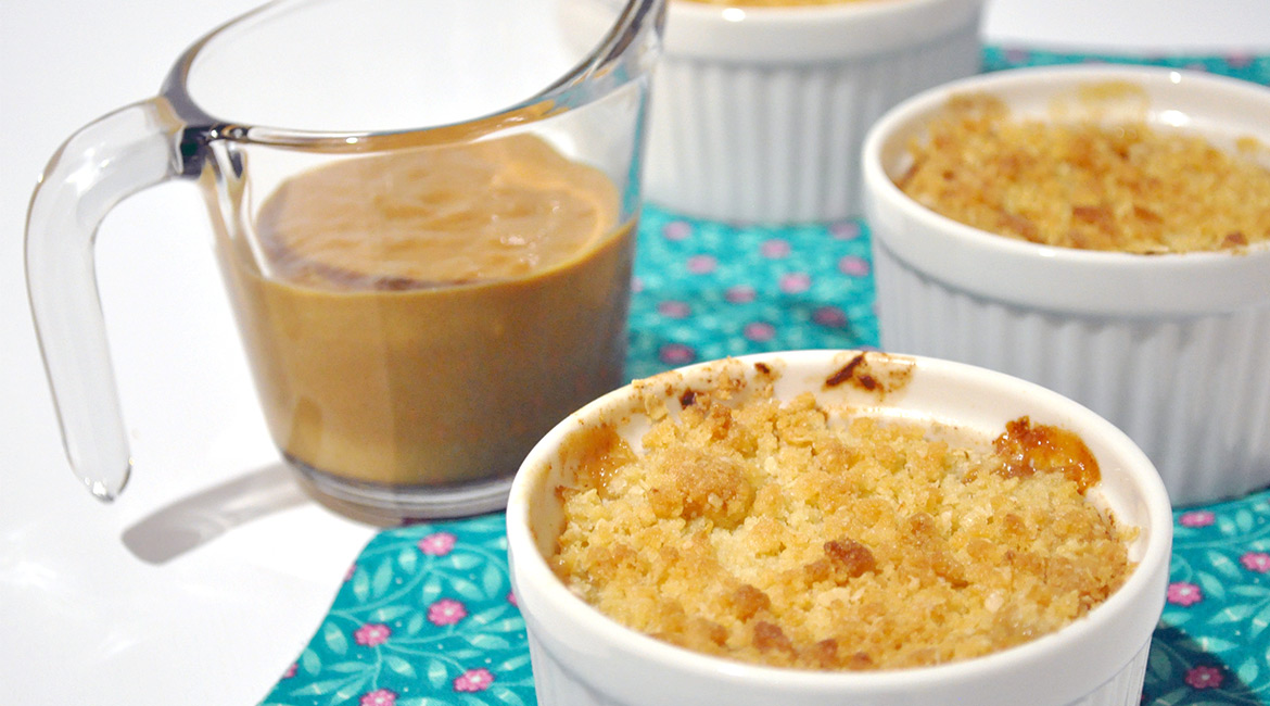 I am a huge fan of salted caramel and apple crumble, mix it together to create this delicious dessert, Salted Caramel Apple Crumble.  These are reasonably easy to make, no fussing around with caramel sauce.