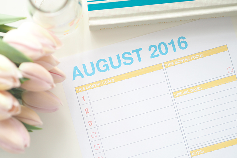 I’m sharing my goals for the month, plus I’ve created a FREE printable August 2016 planning page which you can use to prepare for your month and get organised. Setting your goals and priorities, with a little quote for inspiration.