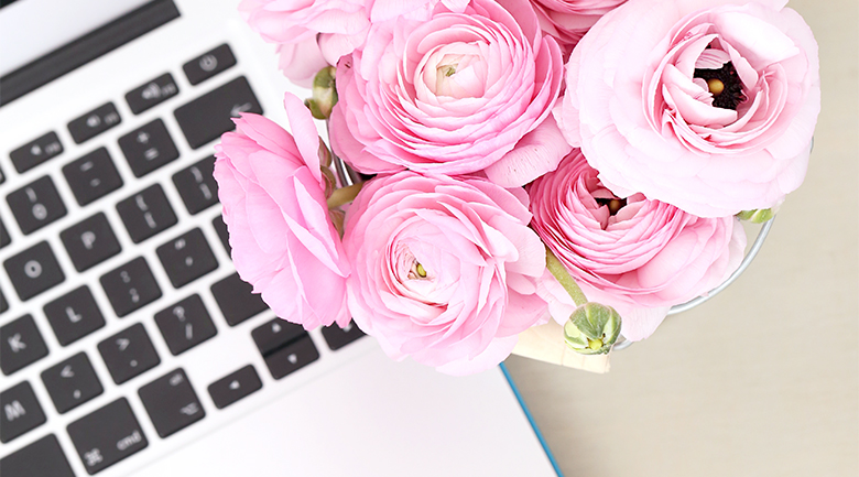 HOW TO START A BLOG IN 7 EASY STEPS - I have put together a list of information, sharing with you How to start a Blog and lessons I have learnt along the way. I hope my tips help you create a successful blog.