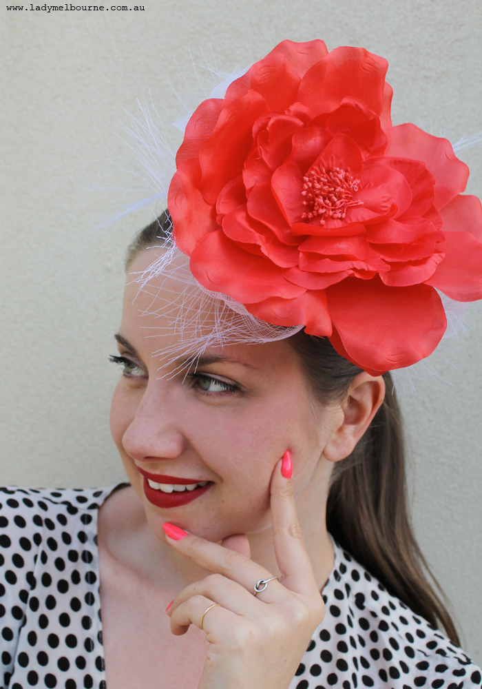 Melbourne Cup is quickly approaching! When I think of Melbourne Cup, I picture food, fashion and fun. If you haven't planned anything, here are some quick recipes, craft ideas and fascinator picks that I put together