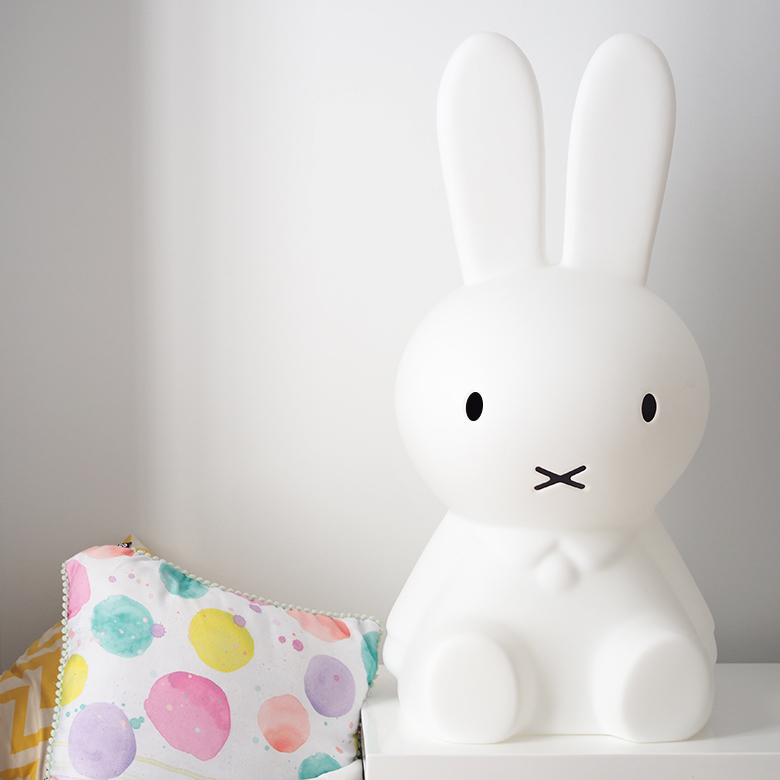 This Miffy night light lamp is a cute little bunny who will bring joy and light into your home for many nights to come.