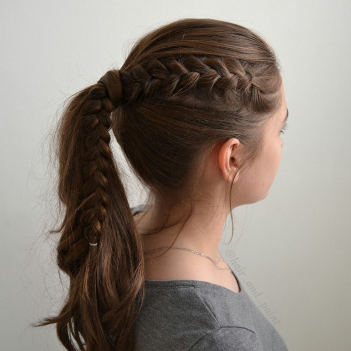 12+ Pretty & Easy School Hairstyles for Girls - The Organised Housewife