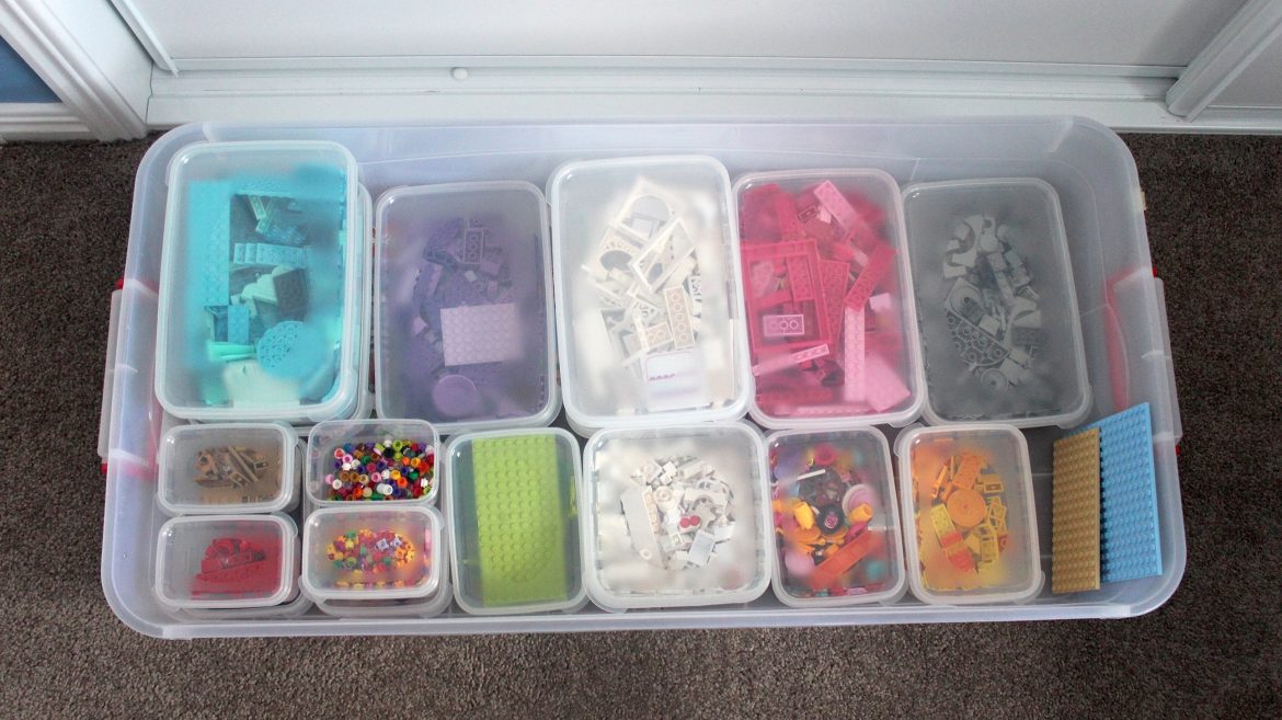 I absolutely love hearing from readers and finding out what ideas, tips and routines you guys have implemented into your home and life. I was lucky enough to receive an email from Nicole who was happy to share some of her storage and organisation ideas. Enjoy this reader's ideas post and I hope you can draw some inspiration from her excellent concepts.