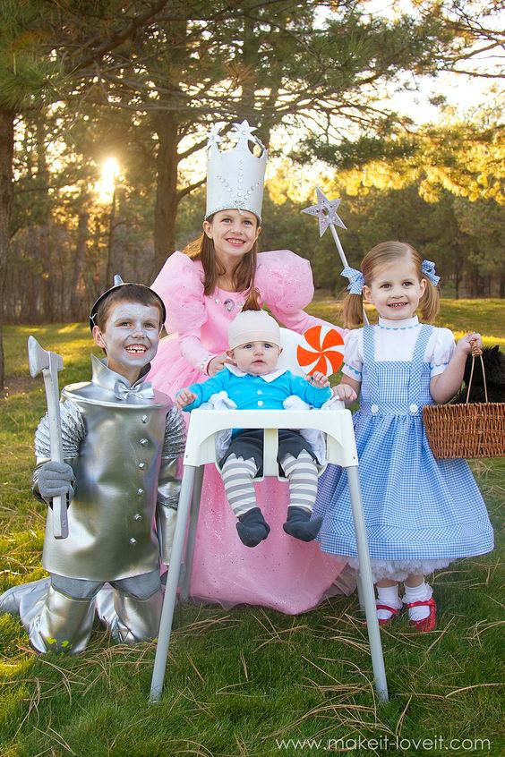 We have some inspiration to get you started in creating a costume for your kids this Book Week. 