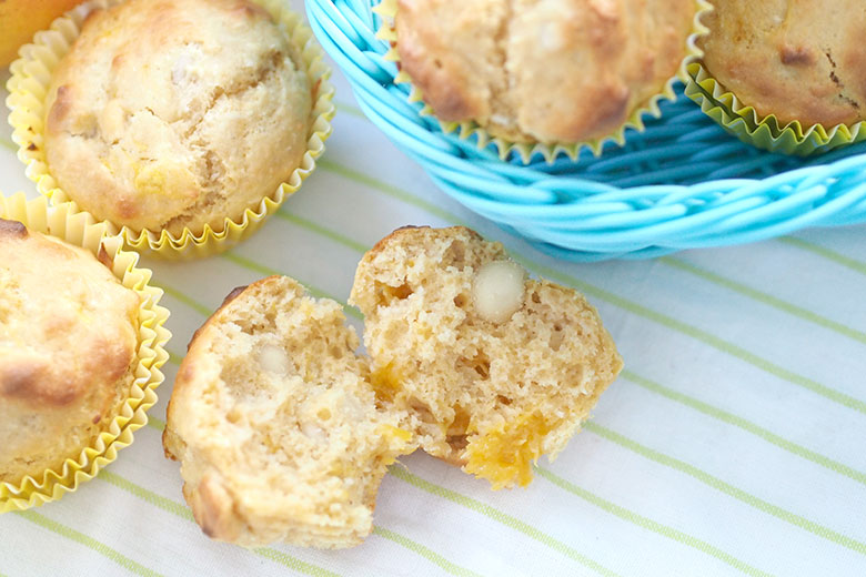 These Mango Macadamia Muffins are super delicious and moist with a delightful crunch of macadamia. Your chance to win 1 of 3 Mr KP Mango trays with Apron and Recipe cards.