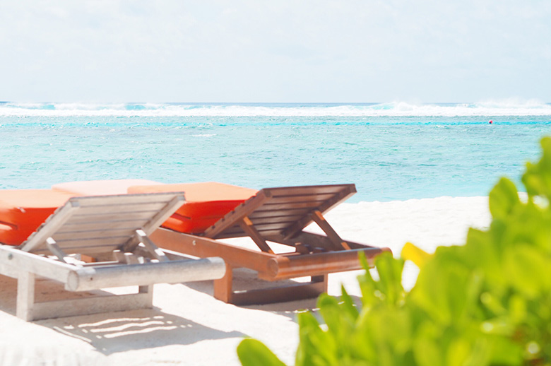 The Maldives is a dream holiday destination, giving you the chance to relax, create beautiful memories and reconnect with your family... plus it can be done on a budget!