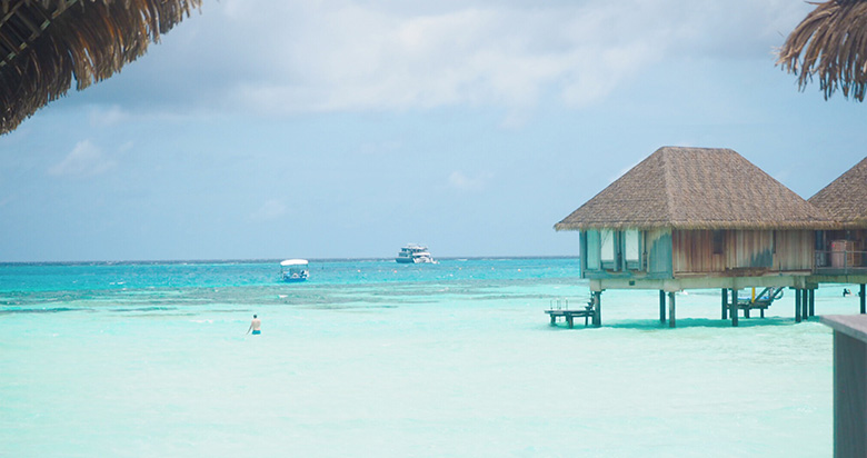 The Maldives is a dream holiday destination, giving you the chance to relax, create beautiful memories and reconnect with your family... plus it can be done on a budget!