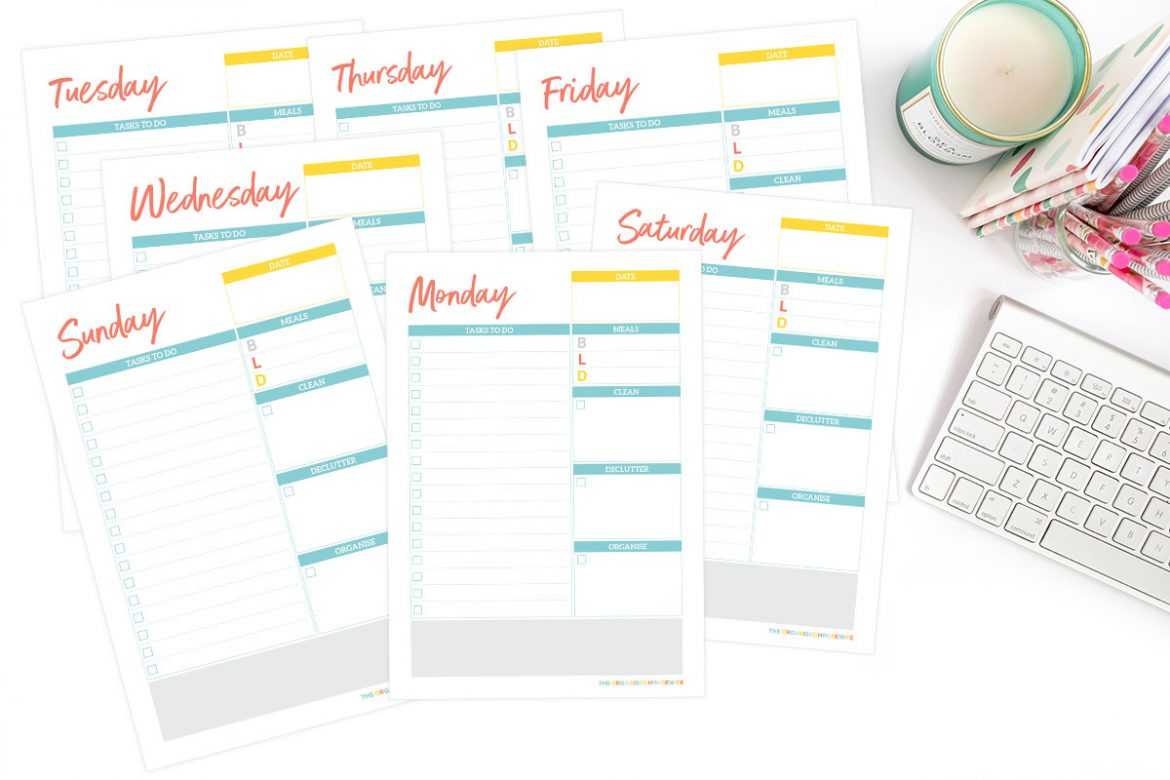 Start your day with a plan to help you accomplish your goals by the end of the day, with my home organisation daily planner pages.  Write down the cleaning, organising and decluttering tasks you want to achieve each day.