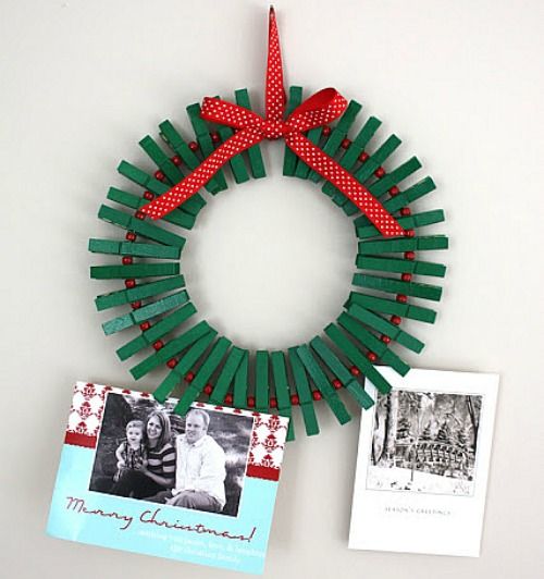 Clever and creative ways to display your Christmas cards. 