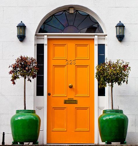 How I painted our front door yellow with minimal effort and in a matter of hours. 