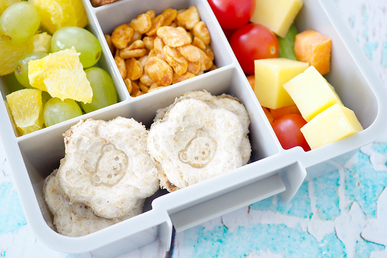 Have you fallen into the habit of packing the same things each day for your kids lunchbox? To help you mix it up here are some ideas. 