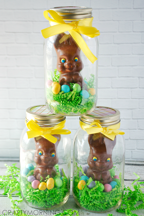 Easter is only a week away and with a long weekend to enjoy and celebrate the occasion, it's the perfect excuse to get the family around the table to do some craft activities. 