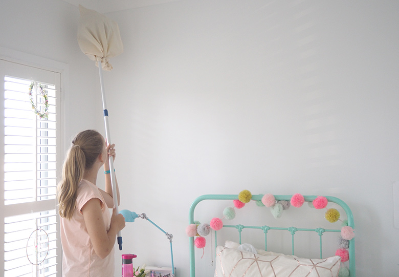 How To Clean Ceiling Cornices Removing Cobwebs The Organised