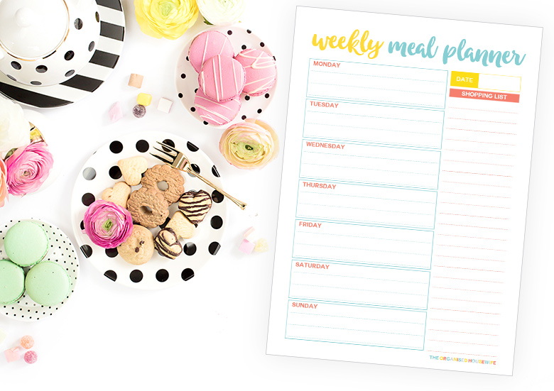 download and print this Weekly meal planner and shopping list 