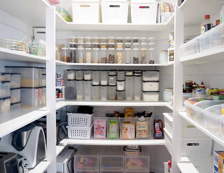 Organise and tidy pantry and pantry food with declutter task