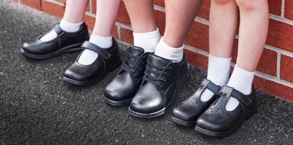 7 Tips for buying kids school shoes - The Organised Housewife
